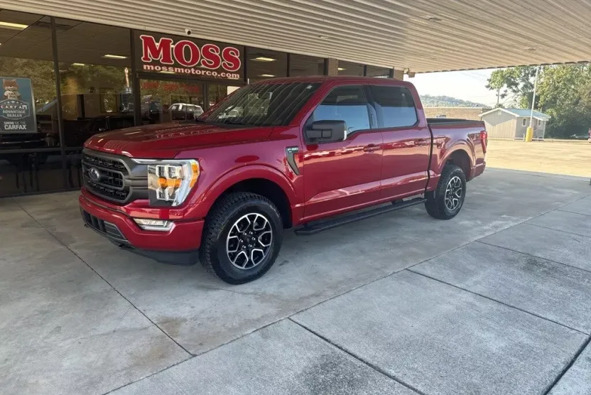 2022 Ford F-150 XLT photo 1