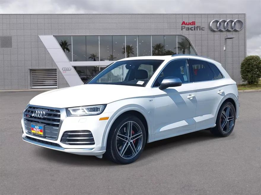 2018 Audi SQ5 Premium Plus photo 1
