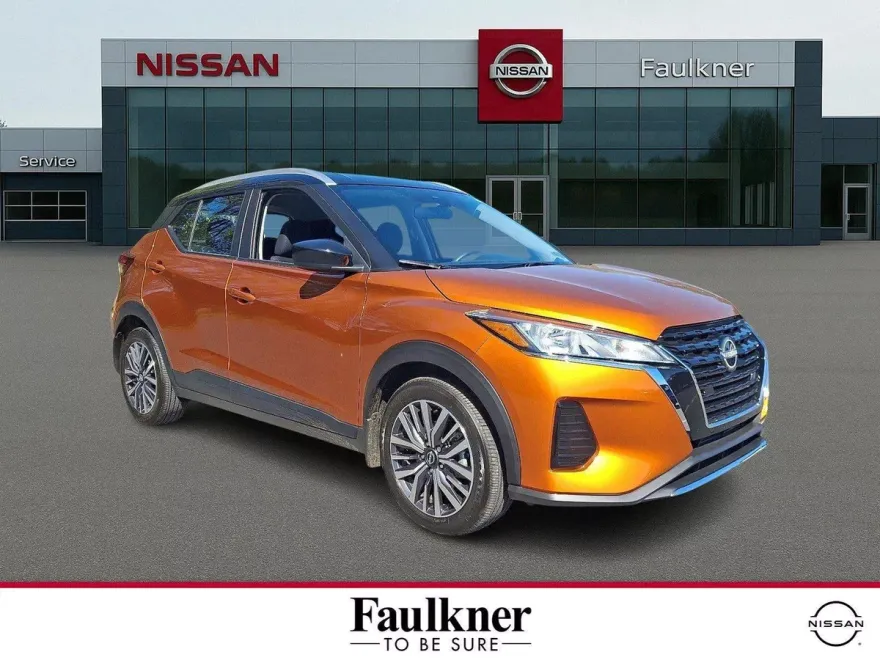 2024 Nissan Kicks SV photo 1