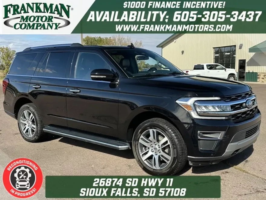 2023 Ford Expedition Limited photo 1