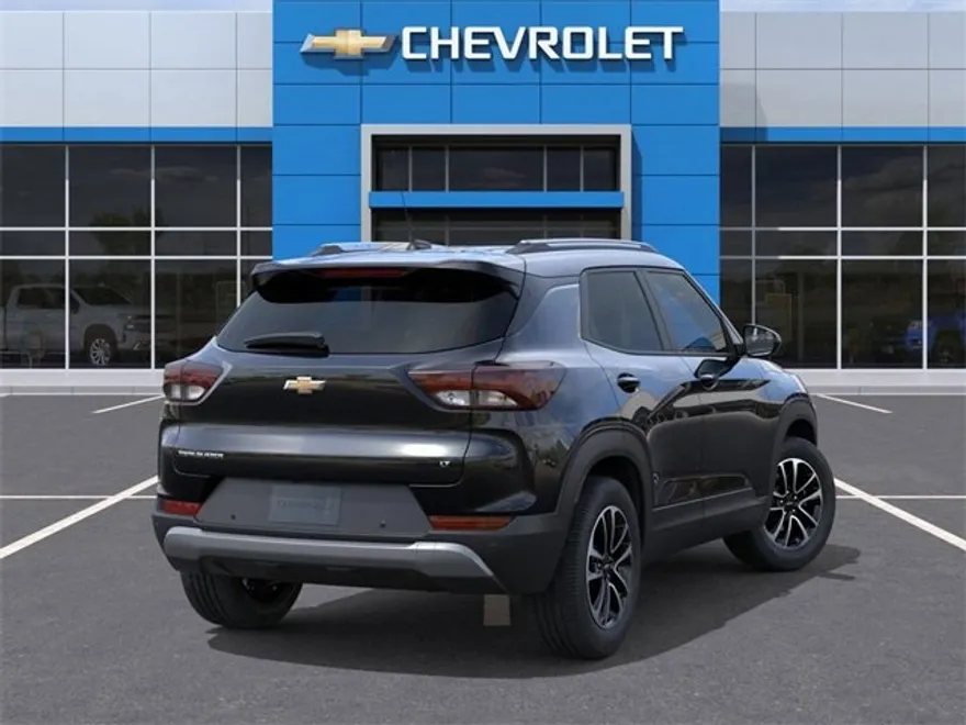 2026 Chevrolet Trailblazer LT photo 1