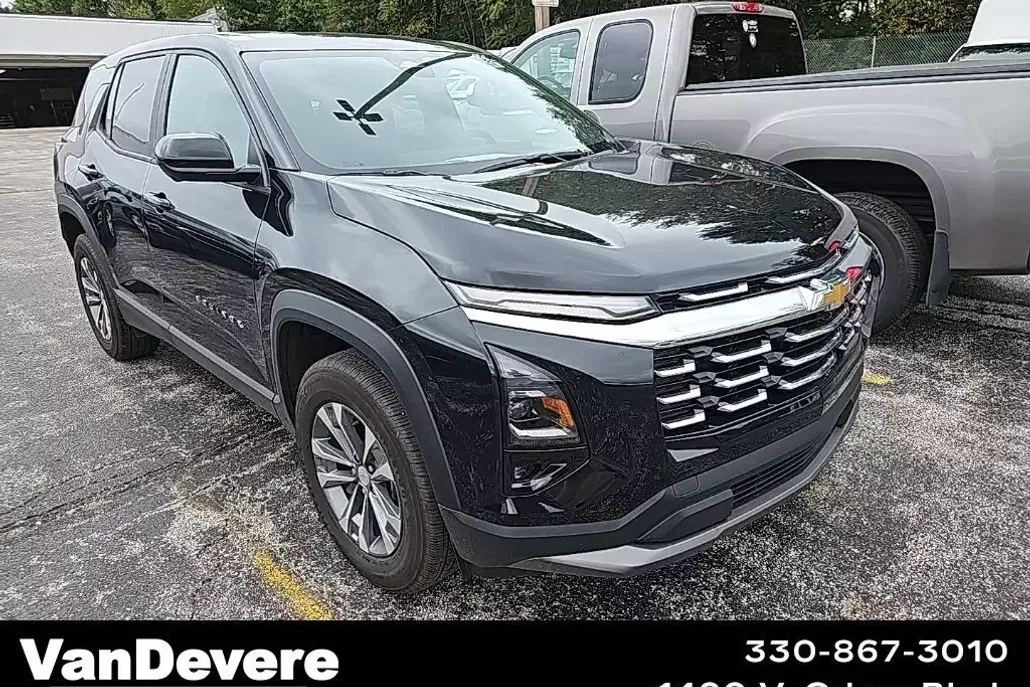 2025 Chevrolet Equinox LT photo 1