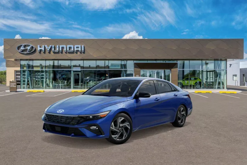 2025 Hyundai Elantra SEL Sport photo 1