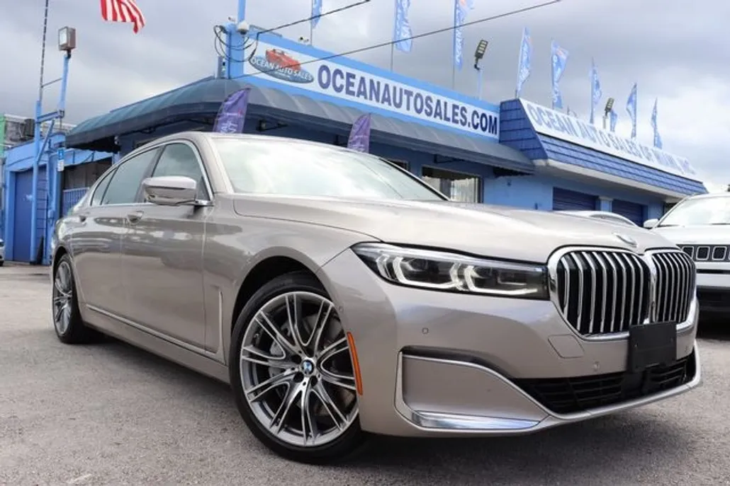 2021 Bmw 750i photo 1
