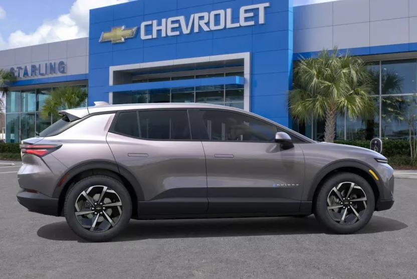 2026 Chevrolet Equinox EV 1LT photo 1