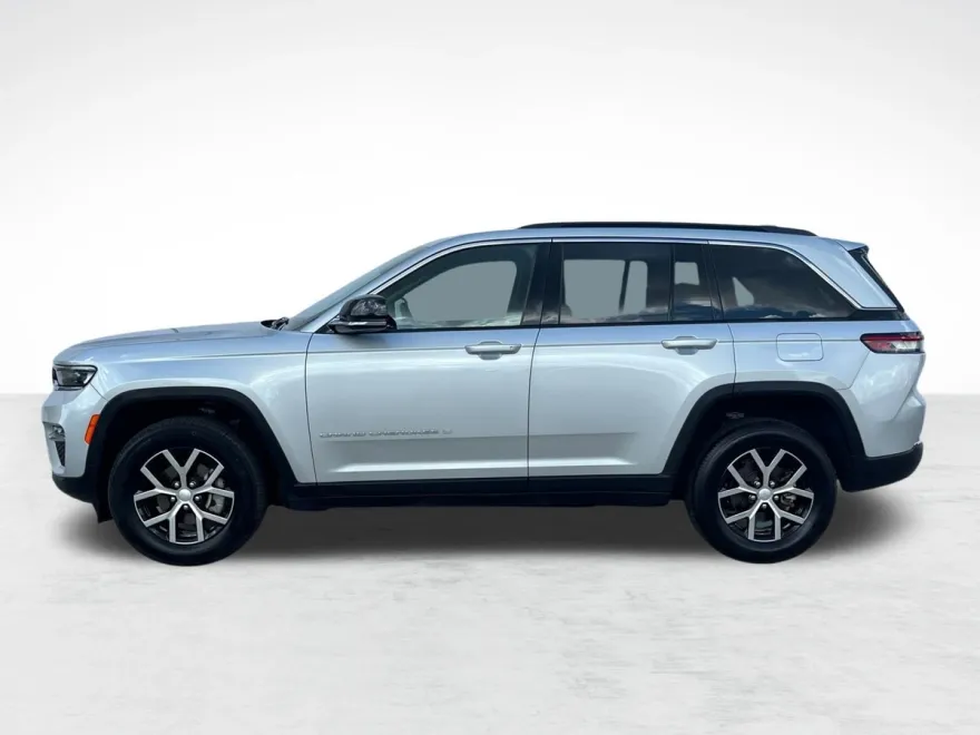 2024 Jeep Grand Cherokee Limited photo 1