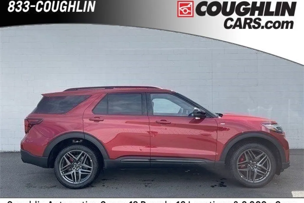 2025 Ford Explorer ST-Line photo 1