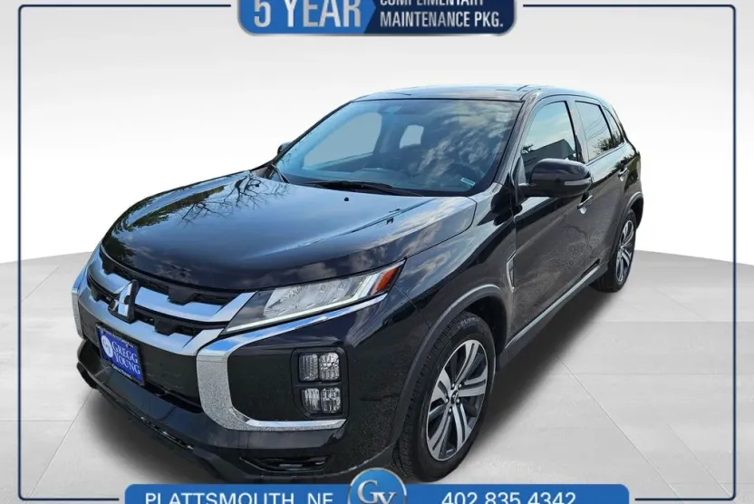 2024 Mitsubishi Outlander Sport SE photo 1