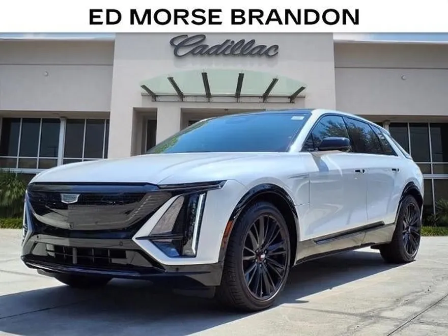 2025 Cadillac Lyriq Sport photo 1