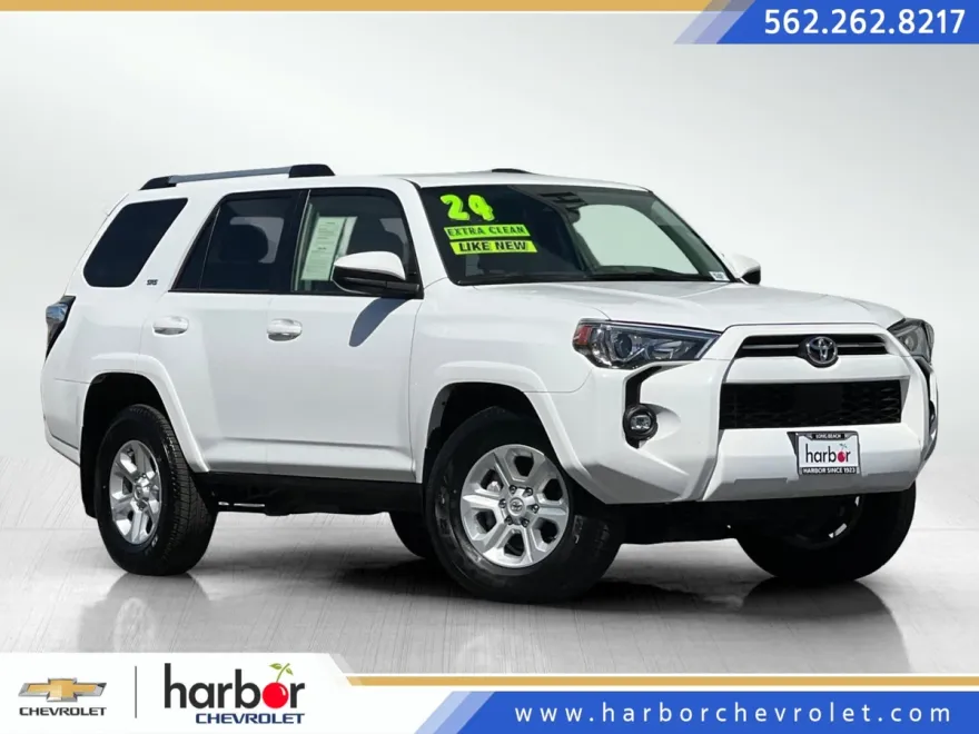 2024 Toyota 4Runner SR5 photo 1