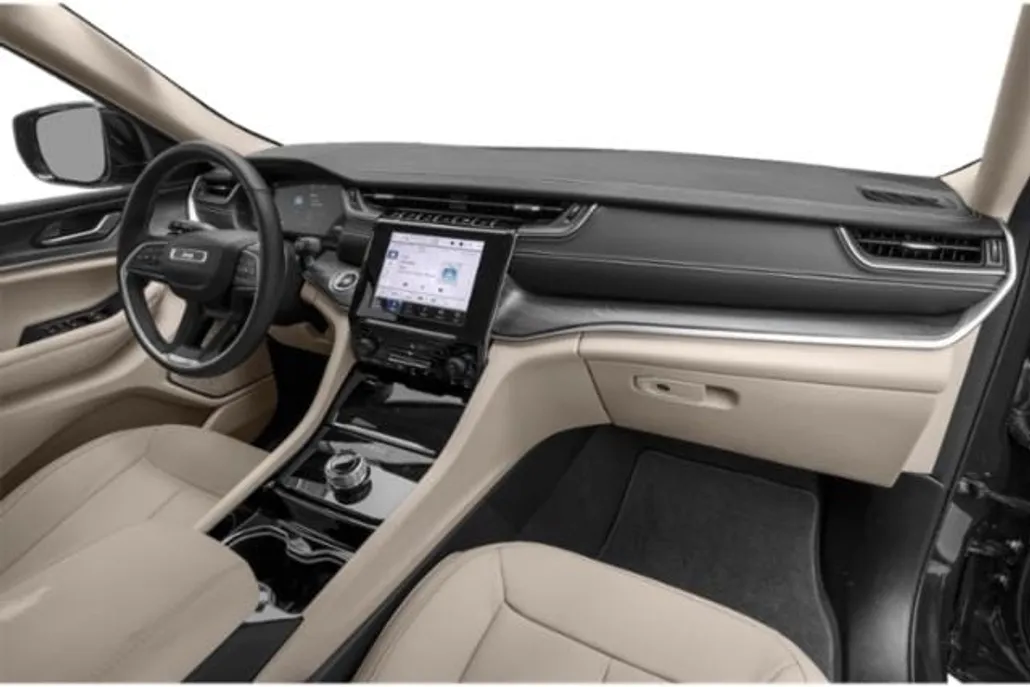 2025 Jeep Grand Cherokee Altitude photo 1
