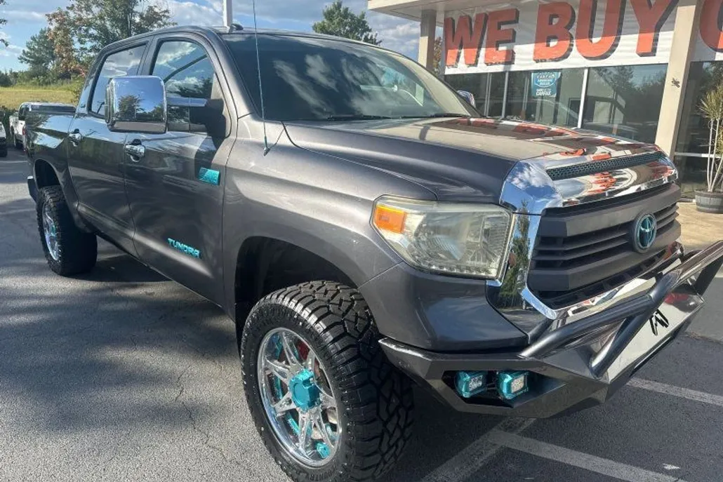 2014 Toyota Tundra SR5 photo 1