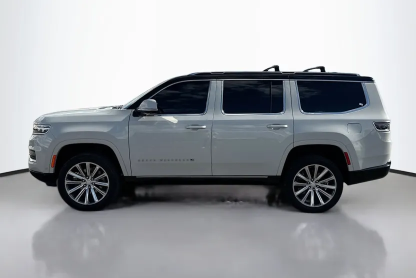 2022 Jeep Grand Wagoneer II photo 1
