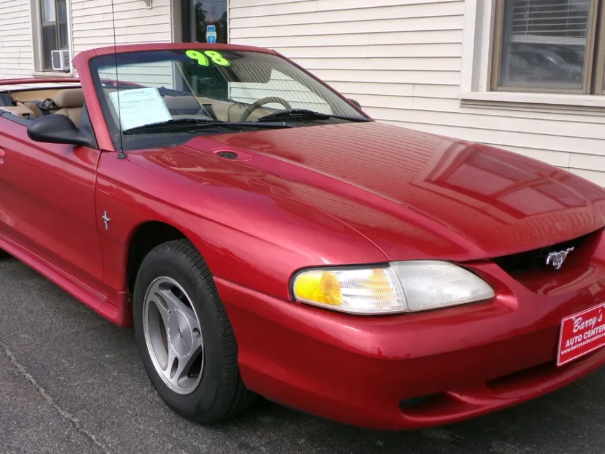 1998 Ford Mustang Convertible photo 1