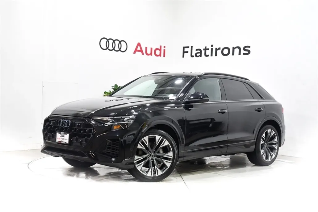 2025 Audi Q8 Prestige photo 1