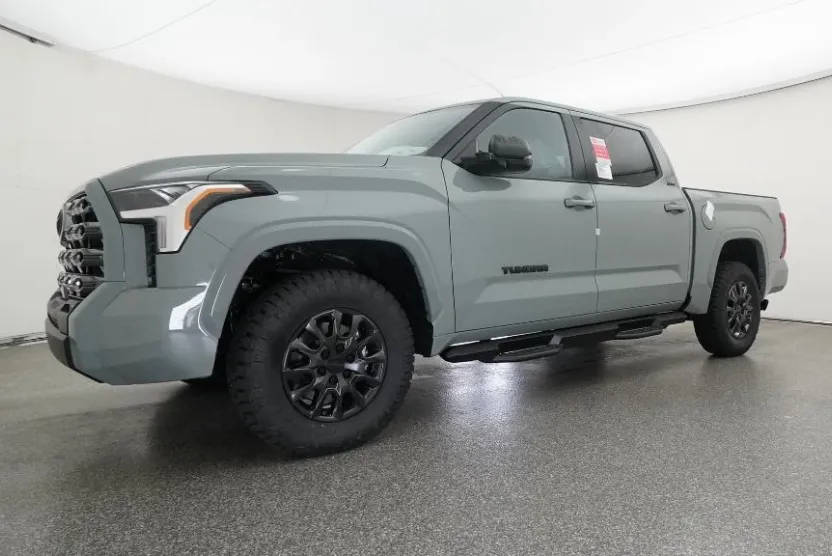 2026 Toyota Tundra SR5 CrewMax photo 1