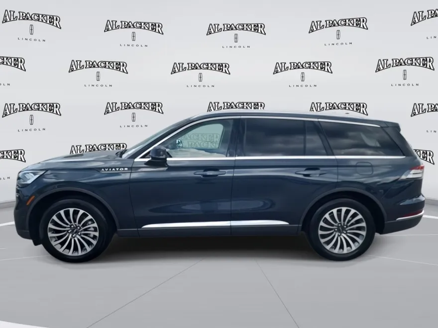 2022 Lincoln Aviator Reserve photo 1