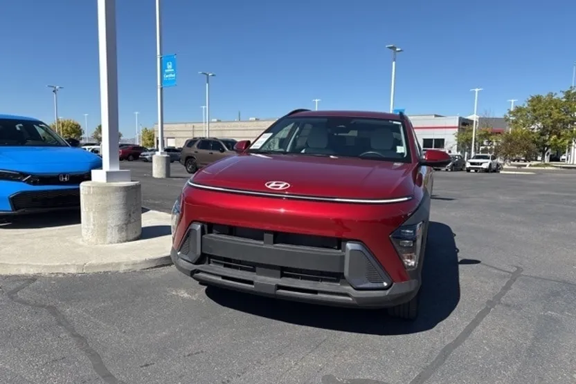 2024 Hyundai Kona SEL photo 1