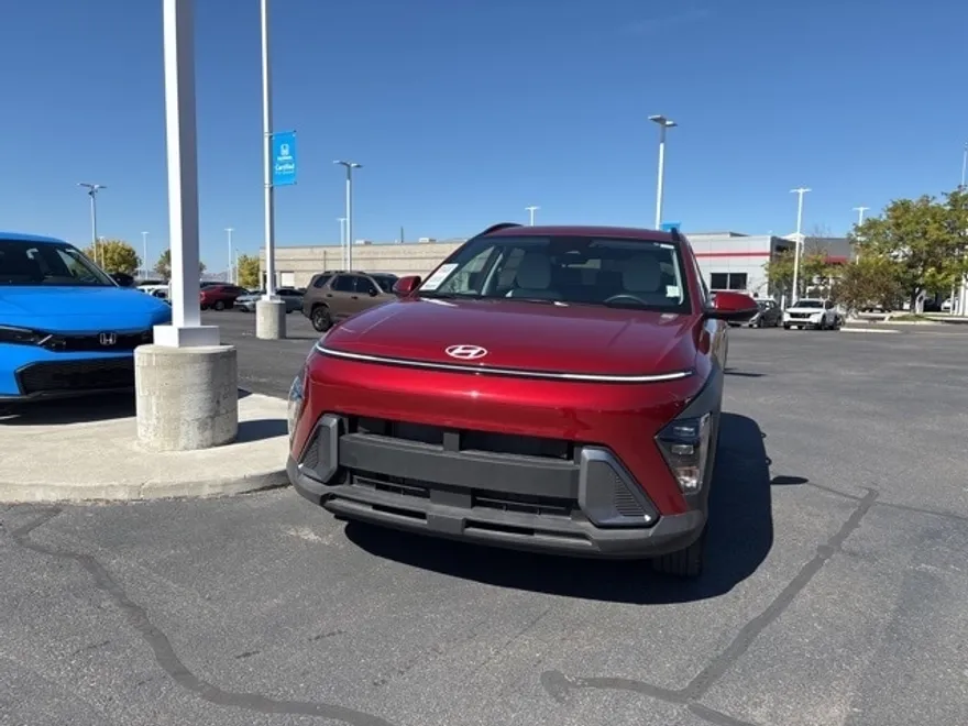2024 Hyundai Kona SEL photo 1