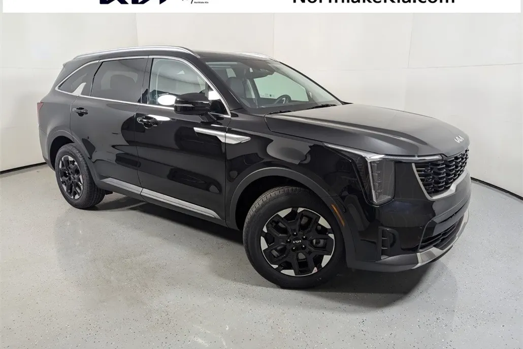 2025 Kia Sorento S photo 1