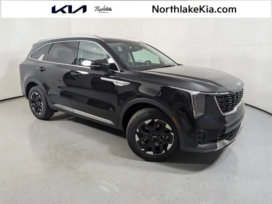 2025 Kia Sorento S photo 1