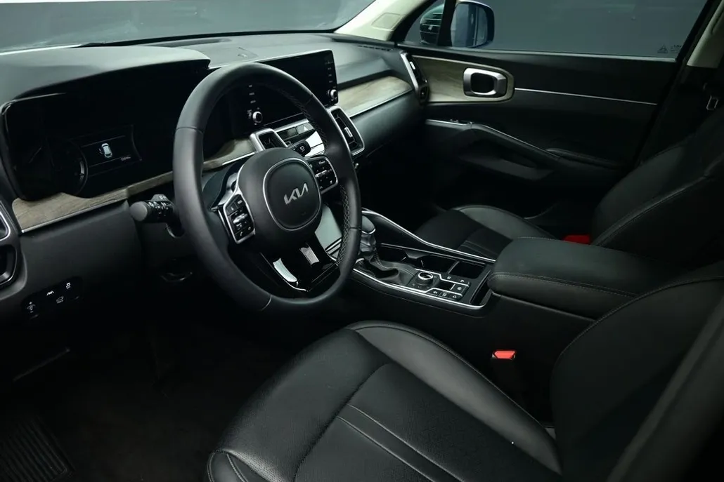 2023 Kia Sorento X-Line EX photo 1