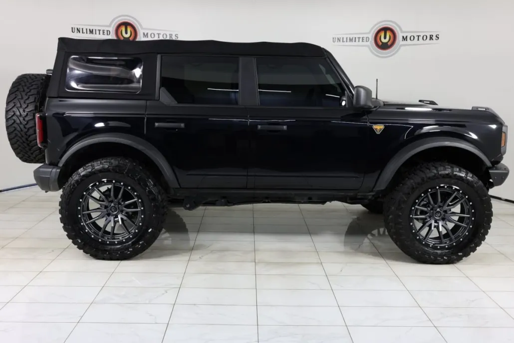 2021 Ford Bronco Badlands photo 1