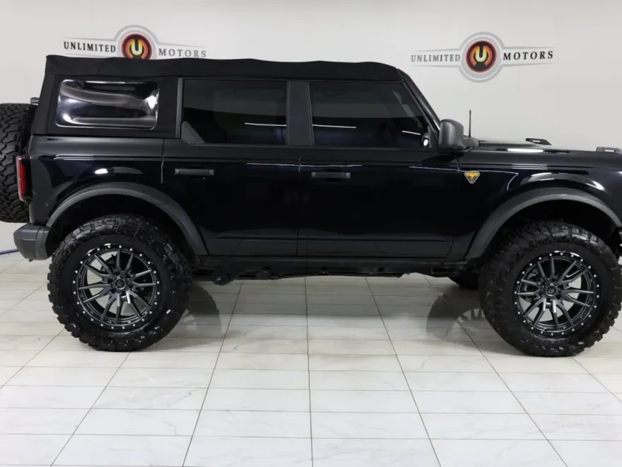 2021 Ford Bronco Badlands photo 1