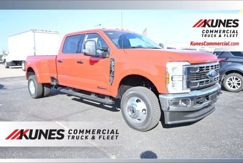 2026 Ford F-350 XLT photo 1