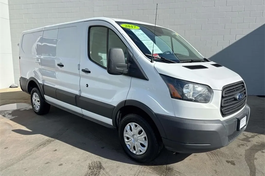2017 Ford Transit photo 1