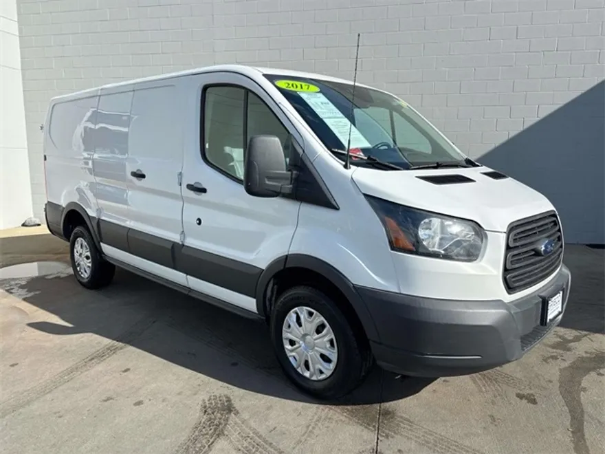 2017 Ford Transit photo 1