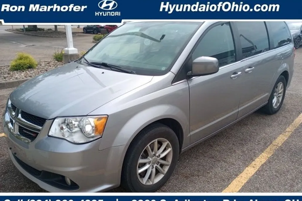 2019 Dodge Grand Caravan SXT photo 1