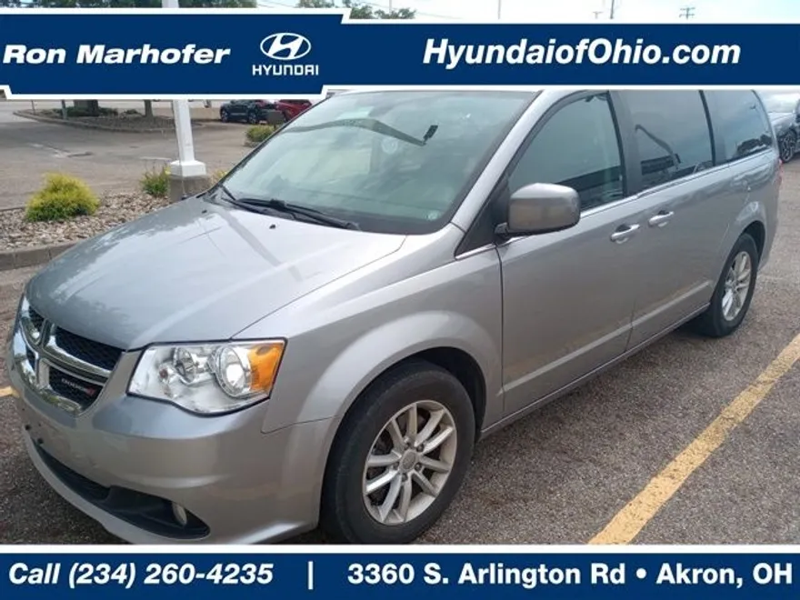 2019 Dodge Grand Caravan SXT photo 1