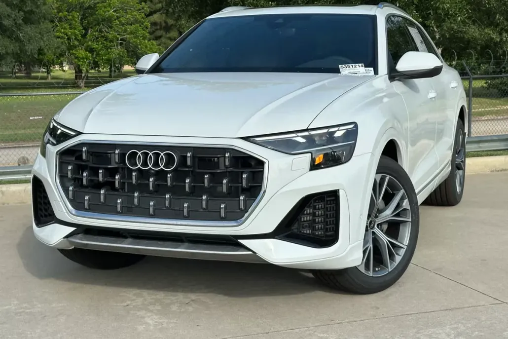 2025 Audi Q8 55 Premium photo 1