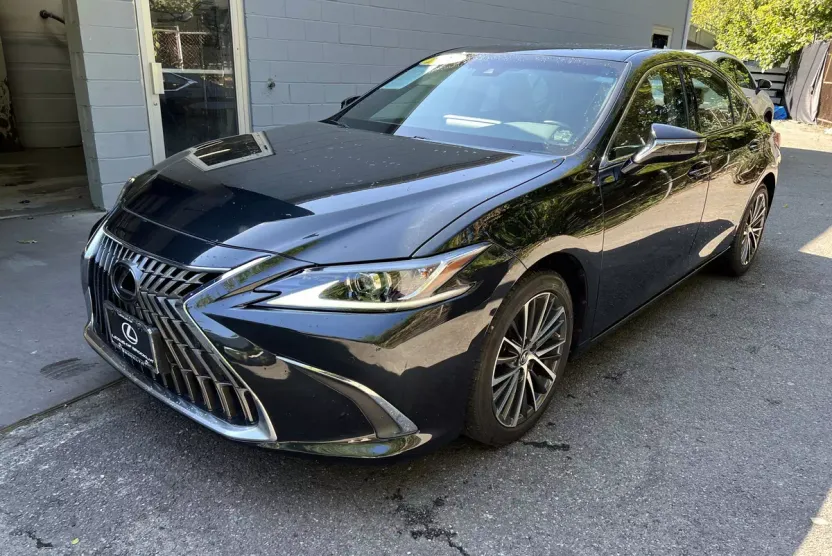 2022 Lexus ES 350 photo 1