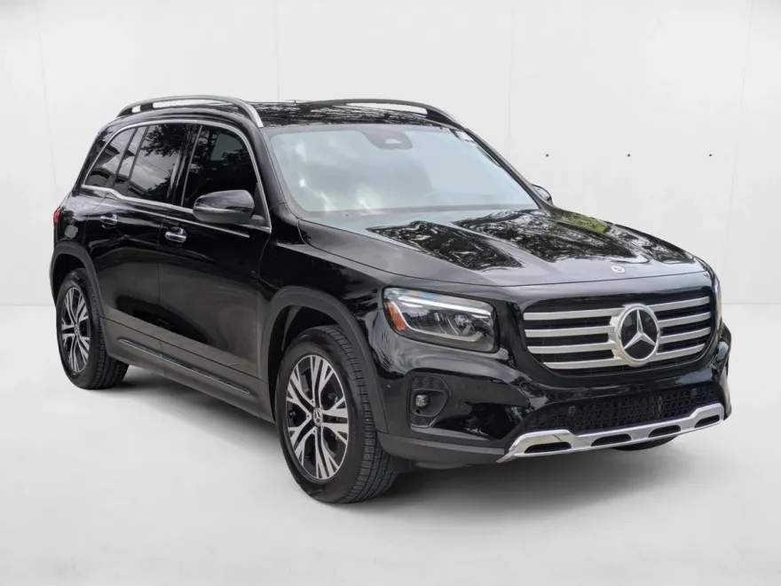 2025 Mercedes Benz GLB 250 photo 1