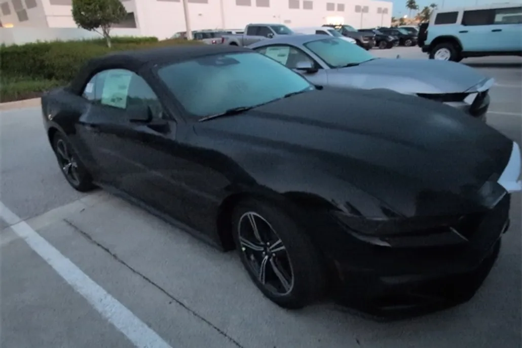 2025 Ford Mustang EcoBoost Premium Convertible photo 1