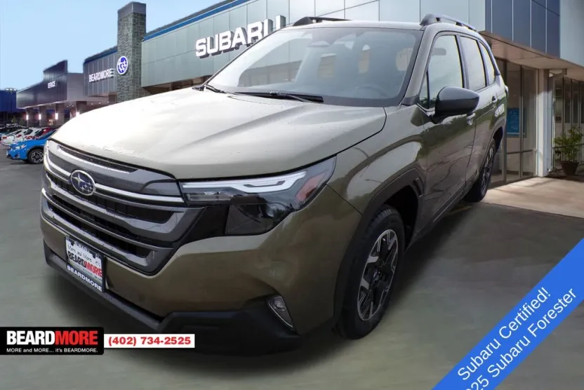2025 Subaru Forester Premium photo 1