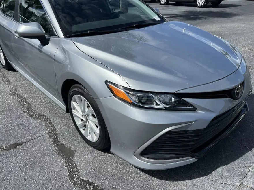 2024 Toyota Camry LE photo 1