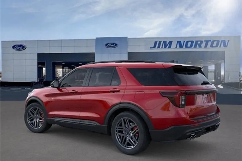 2025 Ford Explorer ST photo 1