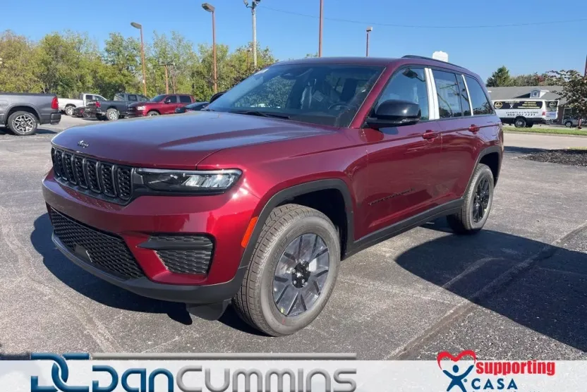 2025 Jeep Grand Cherokee Altitude photo 1
