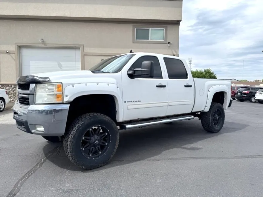 2009 Chevrolet Silverado 2500HD photo 1