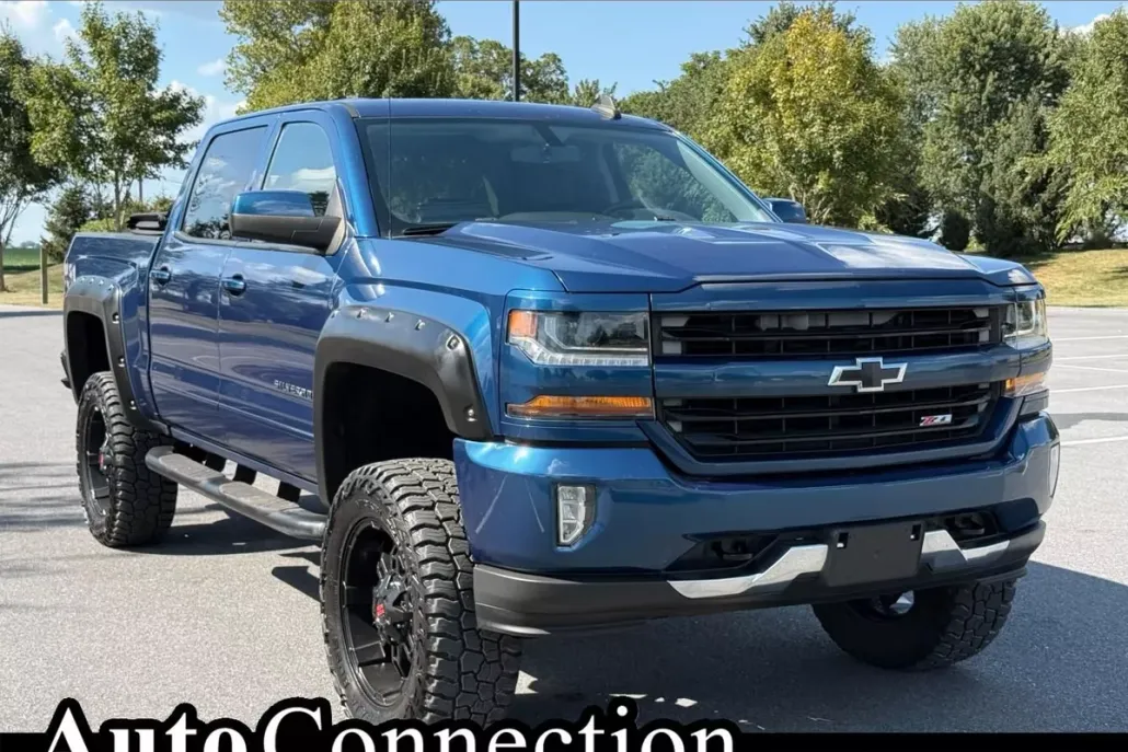 2017 Chevrolet Silverado 1500 LT Z71 photo 1