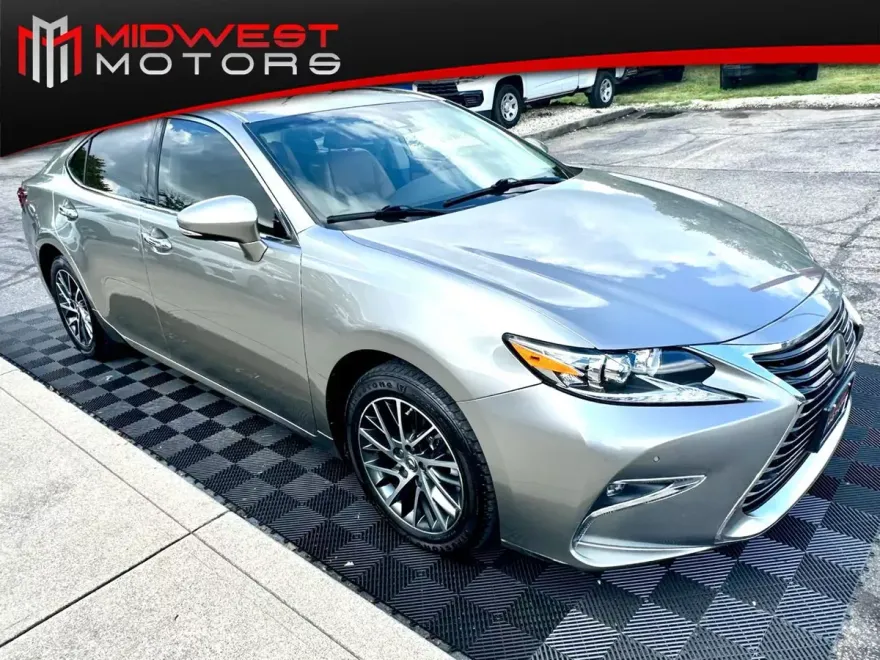 2017 Lexus ES 350 photo 1