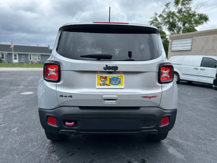 2018 Jeep Renegade Trailhawk photo 1