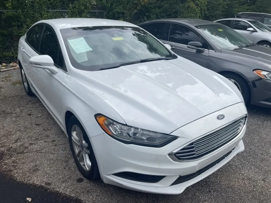 2018 Ford Fusion SE photo 1