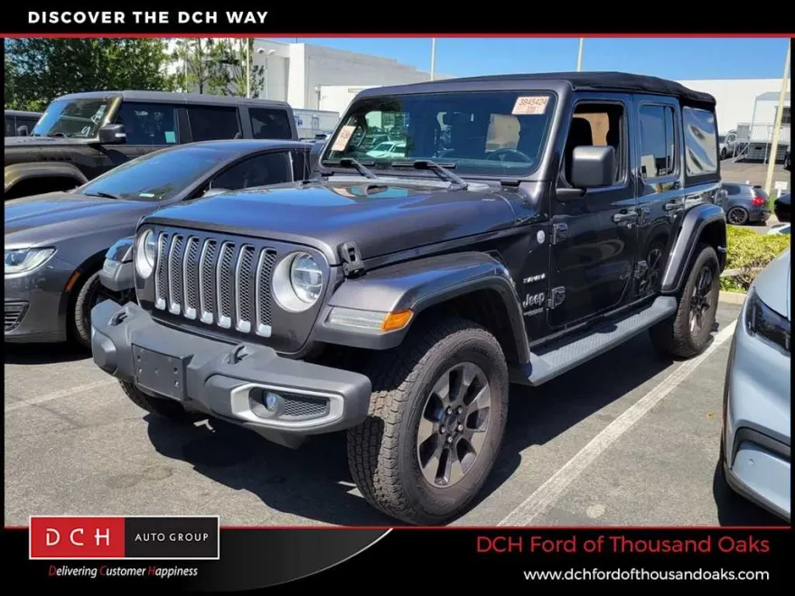 2018 Jeep Wrangler Unlimited Sahara photo 1
