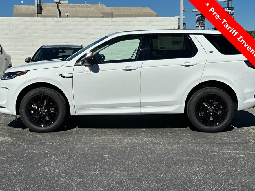 2024 Land Rover Discovery Sport S photo 1