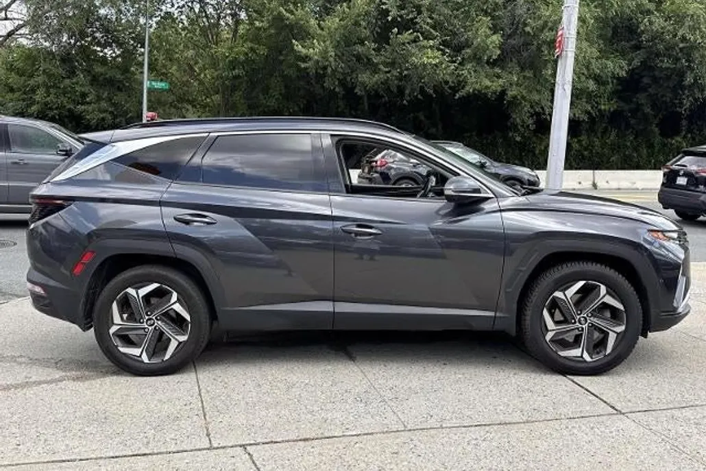 2022 Hyundai Tucson Limited photo 1