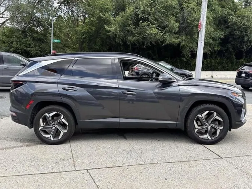 2022 Hyundai Tucson Limited photo 1